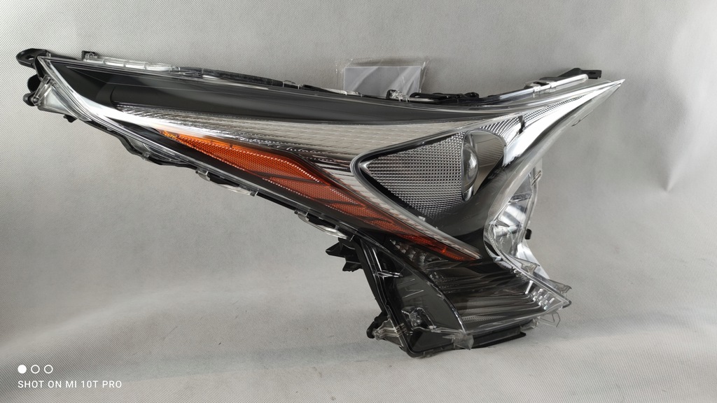 фото №4, Toyota prius full led правый фара лампа правая