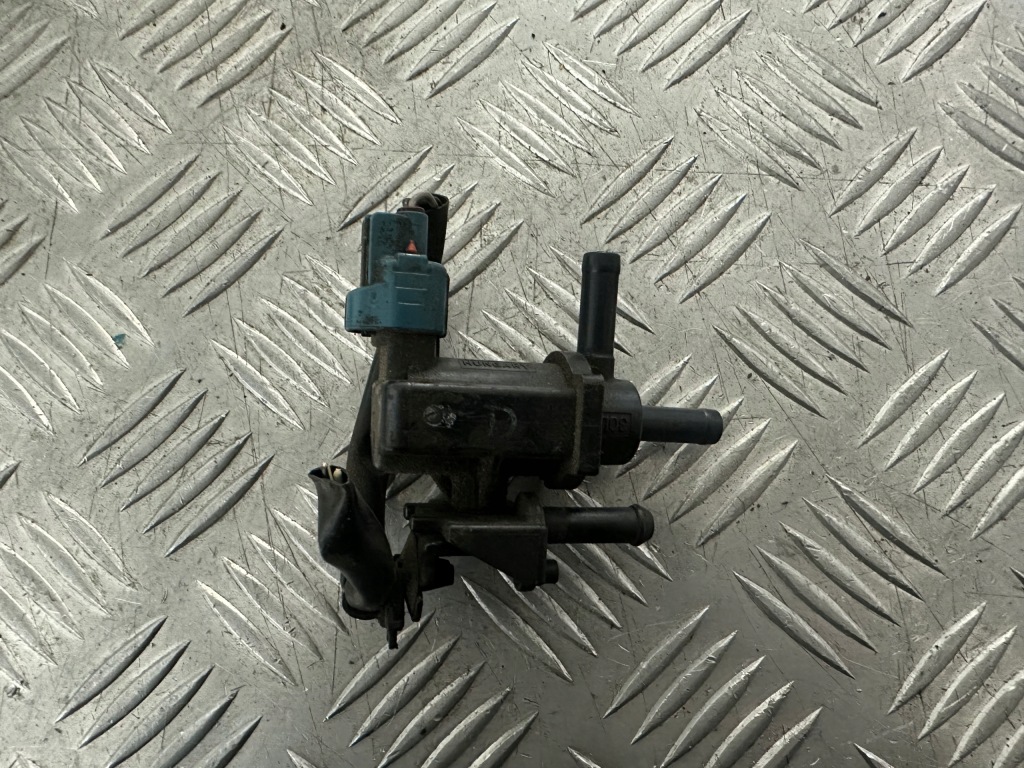 фото №3, Toyota verso ii 1.8 vvti клапан вакуумa 90080-91231