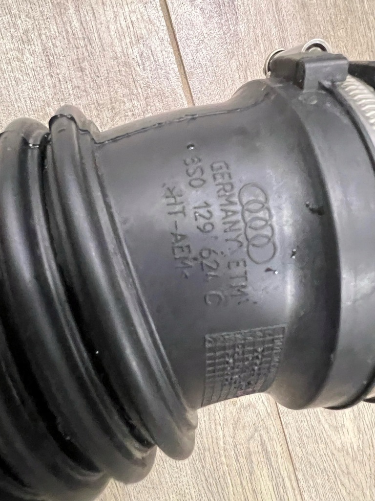 фото №7, Корпус фильтра воздуха впуск воздуховод воздуха audi rs3 8v ttrs 3q0