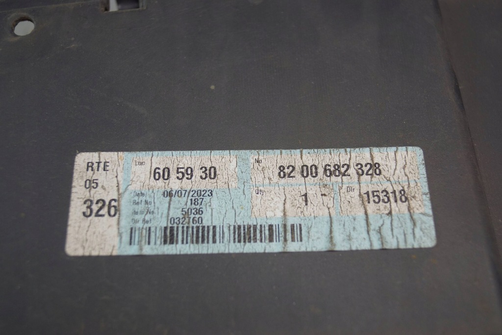 фото №13, Renault clio iii защита бампера 8200682328 os188