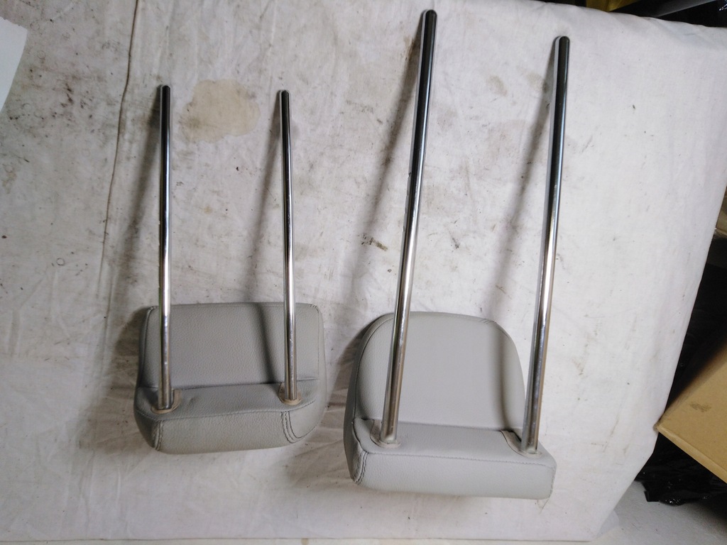 фото №7, Mercedes r w251 подголовник задняя 3 ряд 09r