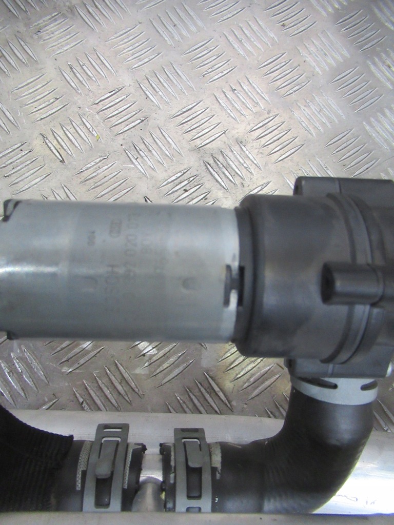 фото №10, Audi r8 главные провода wody жидкость 420121050b