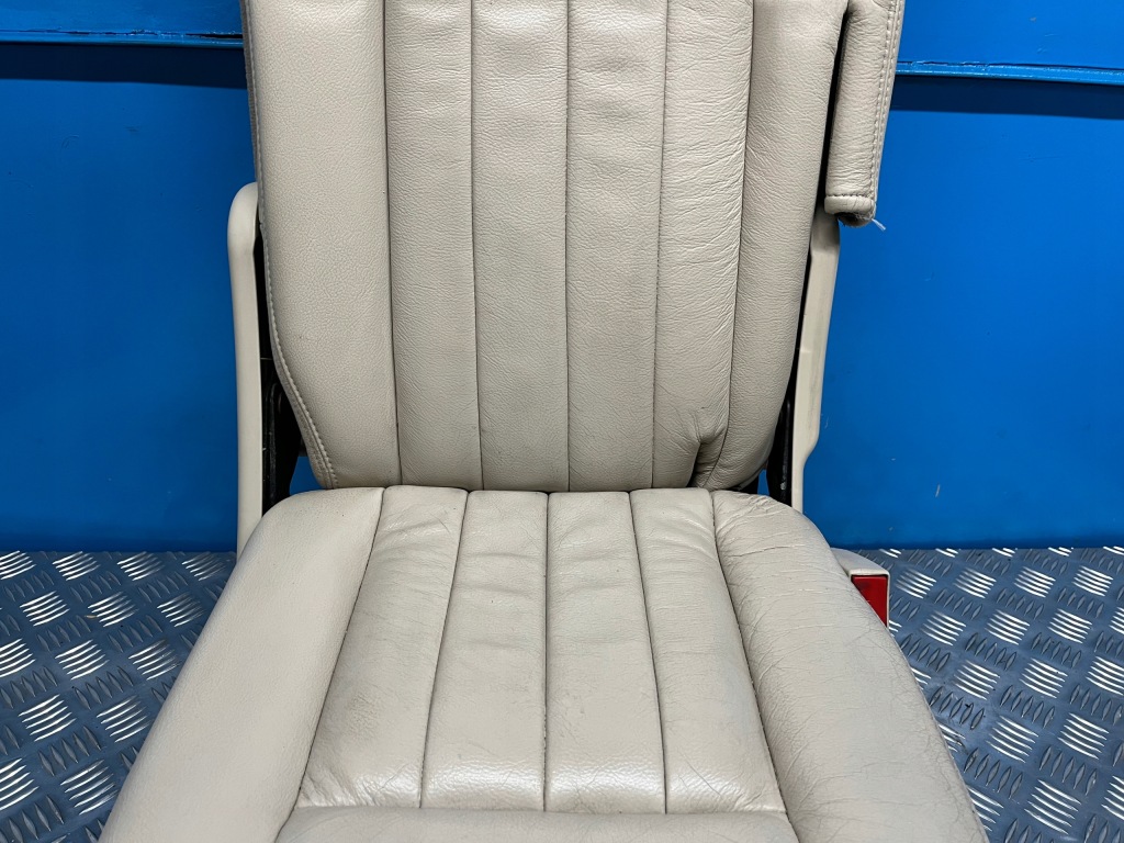 фото №3, Lincoln navigator ii 03- заднее сиденье сиденье 3 ряд beż