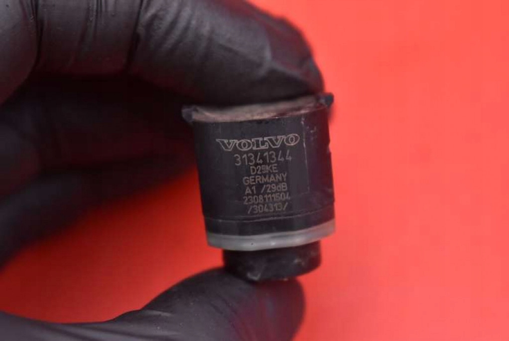Датчик парковки задний pdc 31341344 volvo xc70 2 2 07-13 Киев