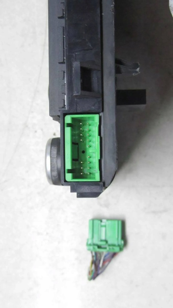 фото №4, Volvo s80 ii панель радіо обдув 30782908 06-