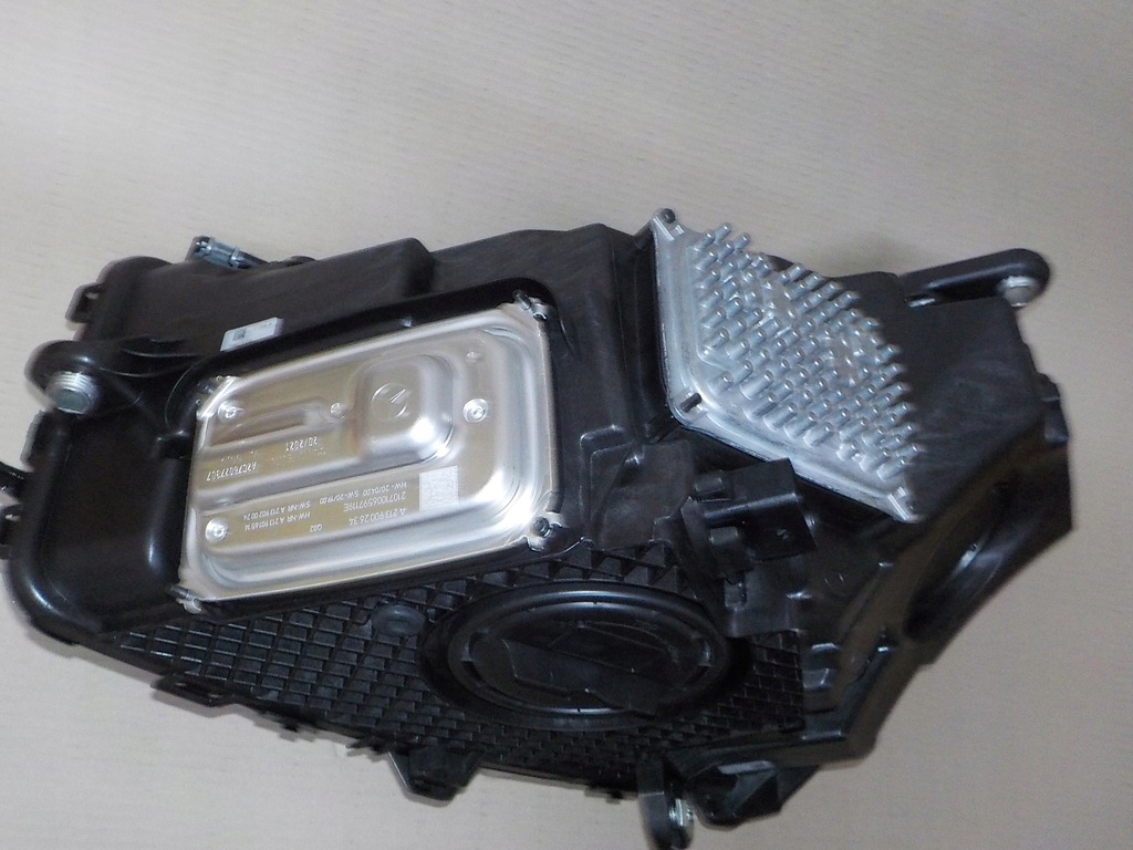 фото №4, Mercedes glc 253 19- лампа перед передня led