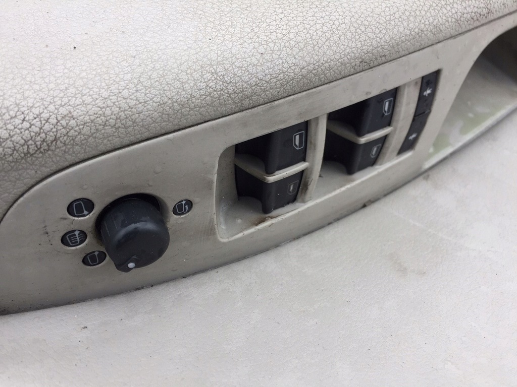 фото №6, Audi q7 4l обшивка двері оббивка лівий перед eu