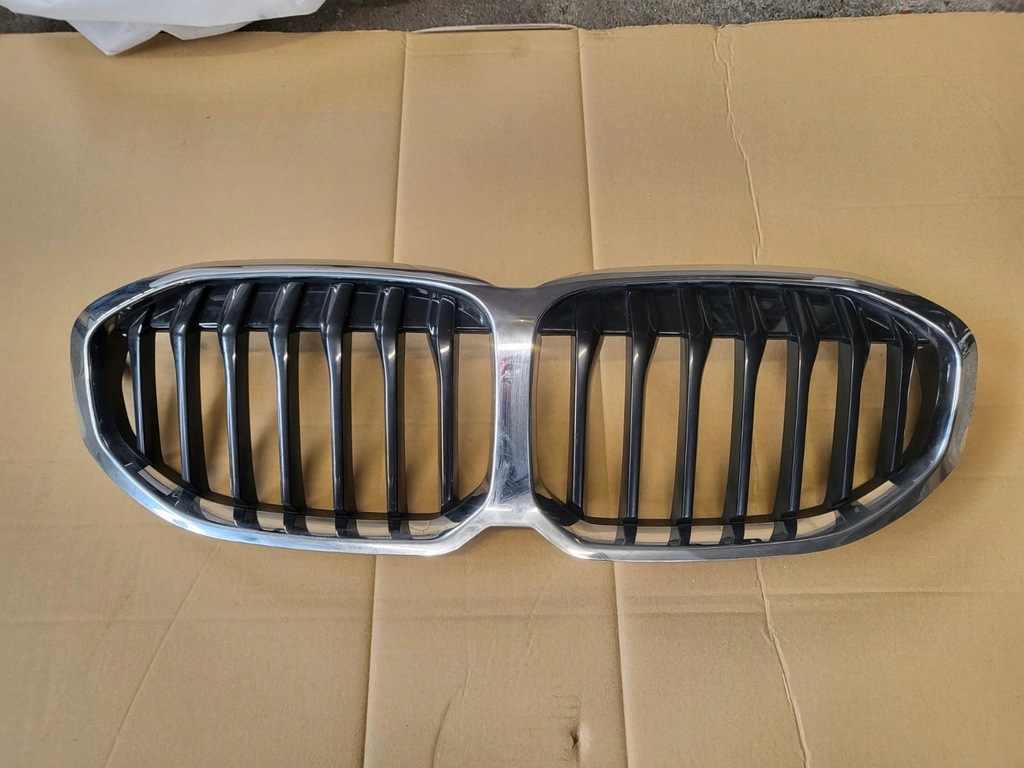 фото №1, Bmw 1 f40 решётка радиатора решётка радиатора бампера orginal