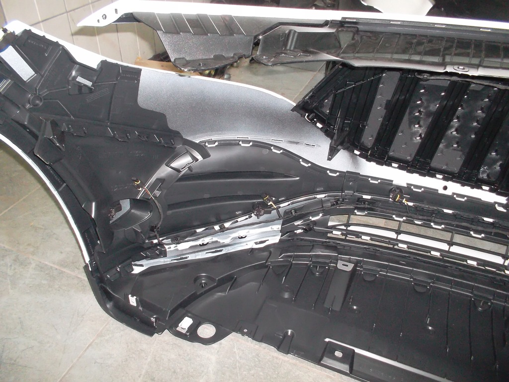 фото №9, Mercedes eqa lift 243 w243 amg бампер kompletny новый белый камера