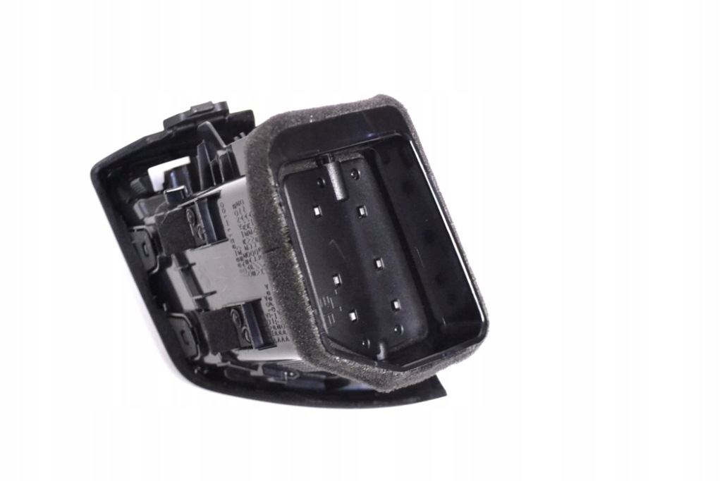 фото №5, Nissan x-trail t32 1.6 dci 2016 rhd приборная панель приборная воздуховод воздуха