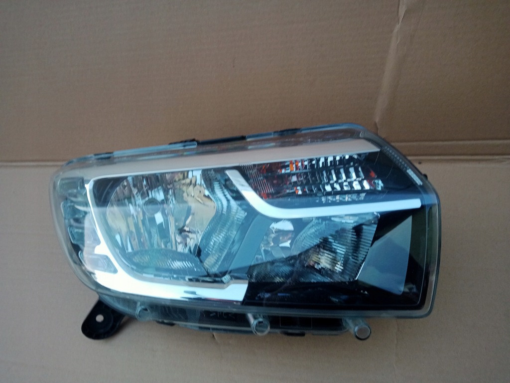 фото №1, Dacia sandero ii lift правая лампа перед led