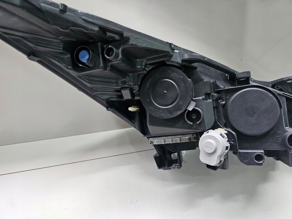 фото №10, Лампа перед передня ліва peugeot 3008 5008 i lift ксенон led europa