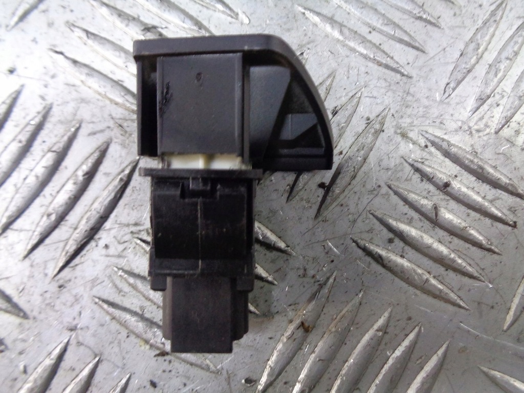 фото №2, Кнопка замка центрального peugeot 307 sw