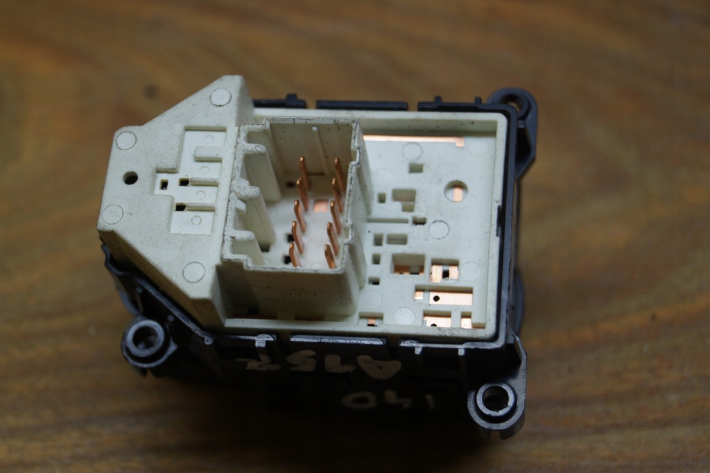 фото №6, Переключатель регулировки зеркал hyundai i40