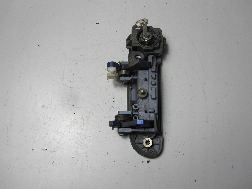 фото №5, Ручка зовнішня передня перед права mazda premacy 98r