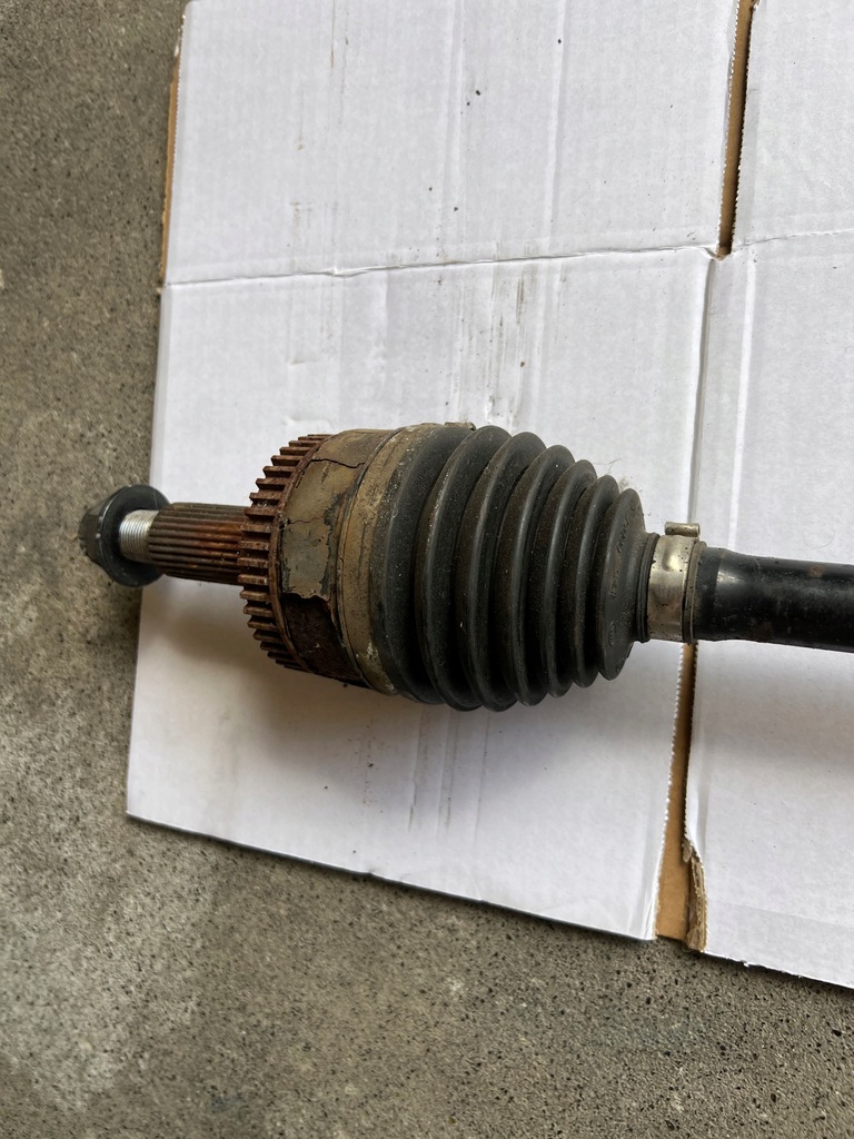 фото №4, Hyundai ix35 привідний вал ліва 1.7 crdi rok 2012