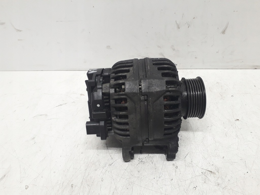 Volvo v70 2 2 00-07 генератор 9459093 Оригинал