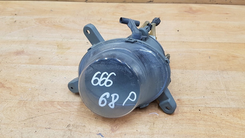 фото №1, Противотуманная фара перед правый volvo s60