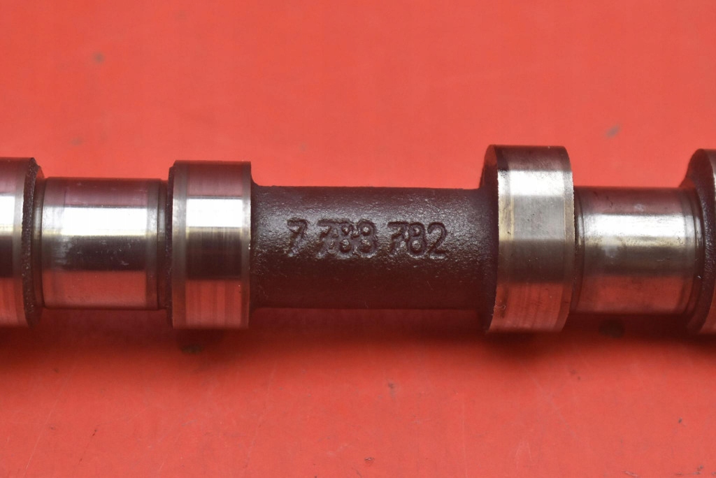 Купити Вал розподільного валу випускний 7788782 bmw e65 3.0 d 218 km 01-05