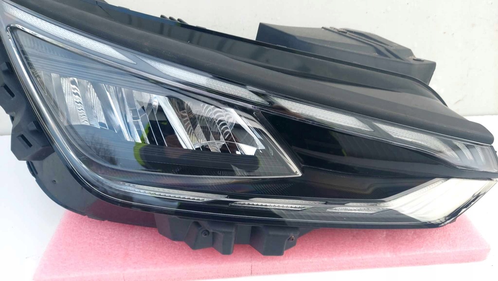 фото №4, Kia ev6 21- лампа права перед передня full led