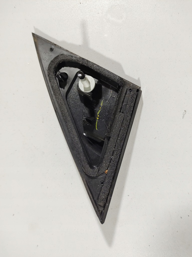 фото №8, Lexus is300h 13r треугольник защита крыла левая