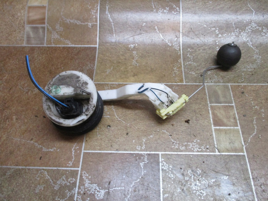 фото №9, Датчик рівня пального audi a6 c5 4b0201317ab 2.7t 4b0201317a 2.5tdi