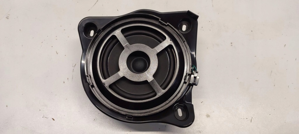 Купить Mercedes glc w253 x253 динамик дверь перед a2058201800