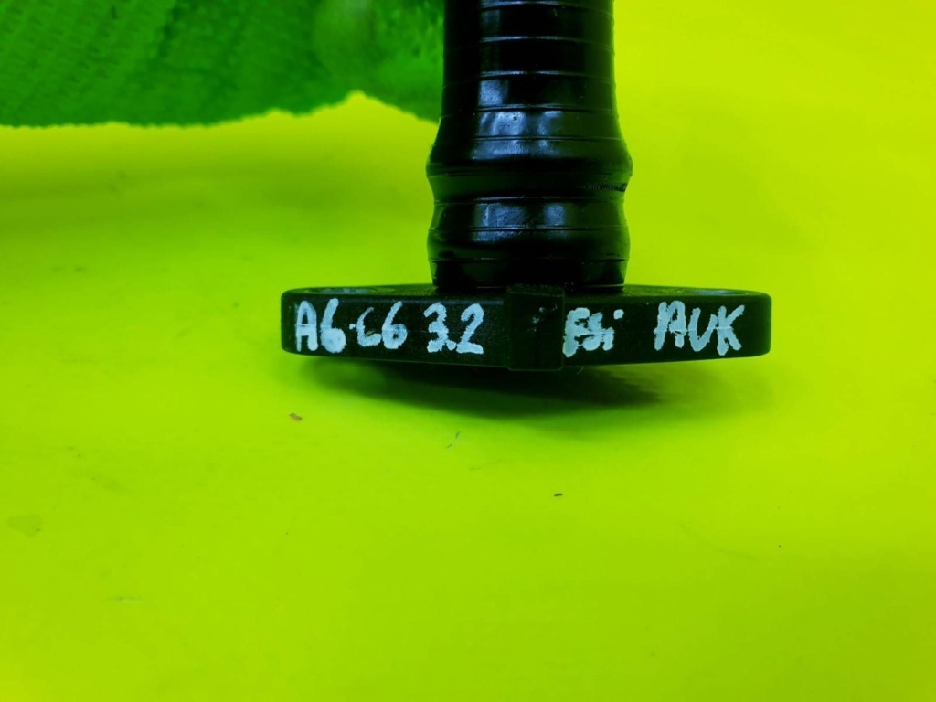 фото №7, Шланг трубка патрубок клапана egr audi a6 c6 a4 b7 a8 3.2 fsi 06e131143f