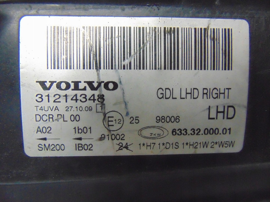 фото №16, Лампа права перед ксенон volvo v70 iii 31214348 europa