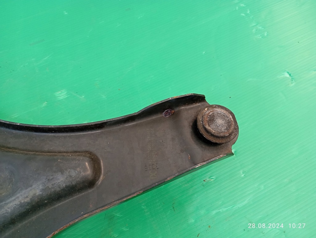 Купить Рычаг правый перед smart w453 twingo iii a4533303200 545047654r