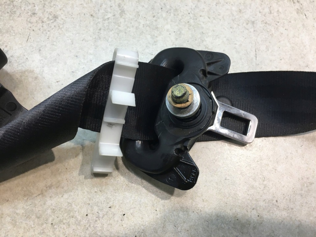 фото №8, Pas безопасности левый задняя 3 ряд discovery iii