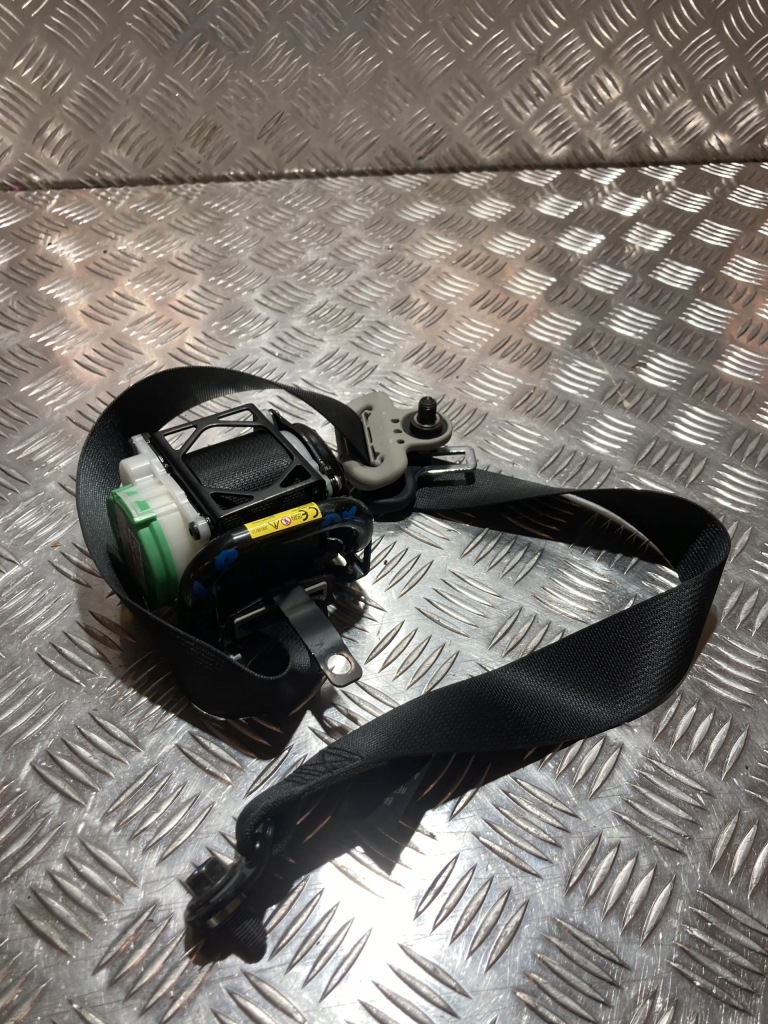 Купить Ремень безопасности левое  перед оригинал демонтаж vitara 2 3 15-