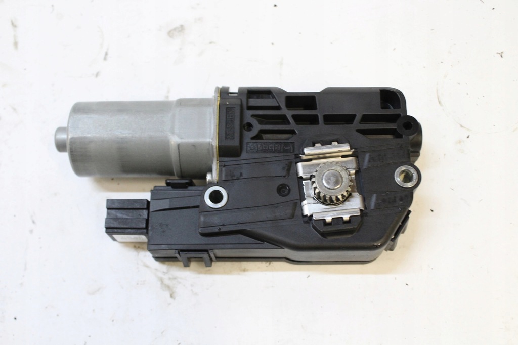 фото №2, Vw t-roc 2g моторчик люк 3g5877795