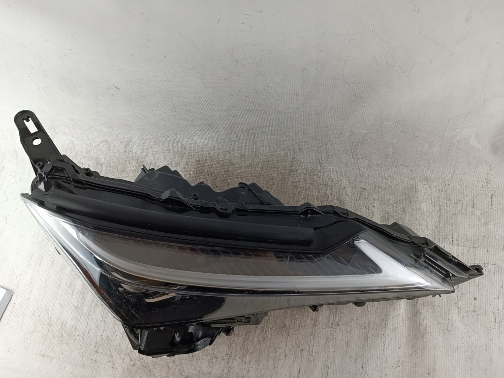 Lexus ux 2018-2022 лампа права full led - europa Недорого