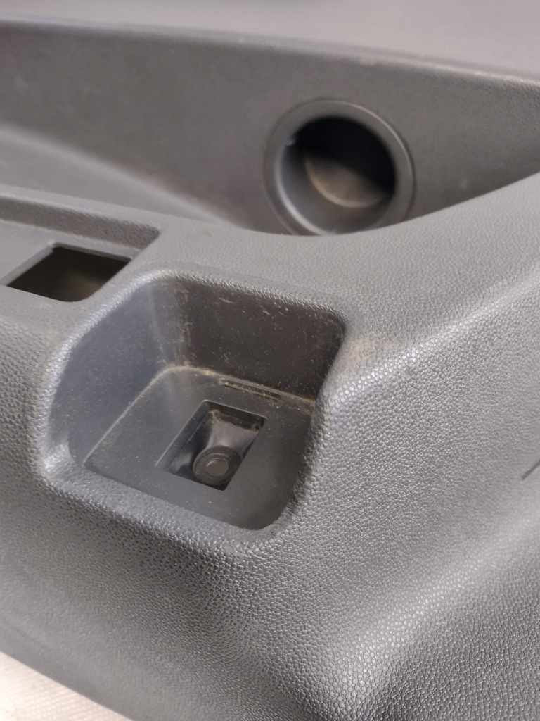 фото №13, Правый обшивка багажника opel zafira b 13131324 rh