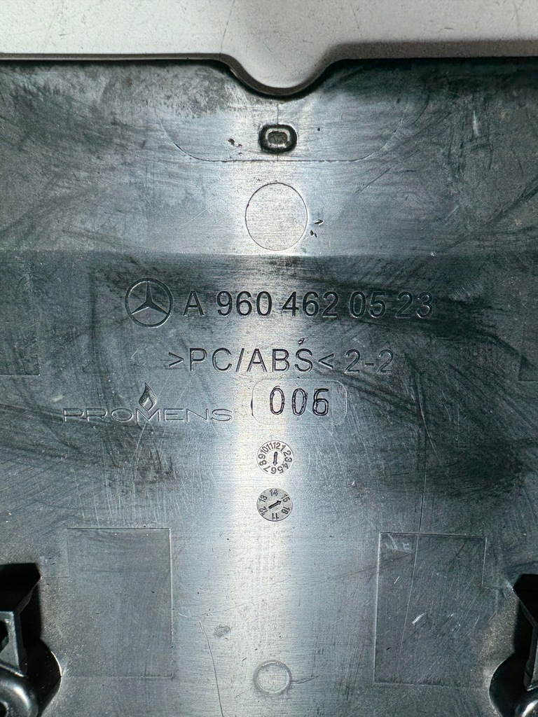 фото №4, Пластик защита колонки pod руль mercedes actros mp 4 a9604620523