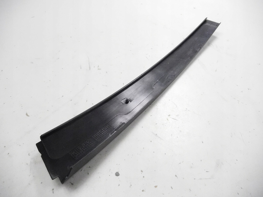 фото №7, Молдинг дверь левый перед peugeot 405 оригинальный номер 9326.29