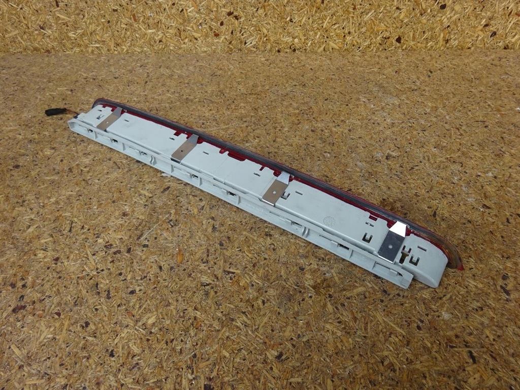 фото №10, Audi a4 b8 8k kombi lift 12-15 третій світло стоп 8k9945097