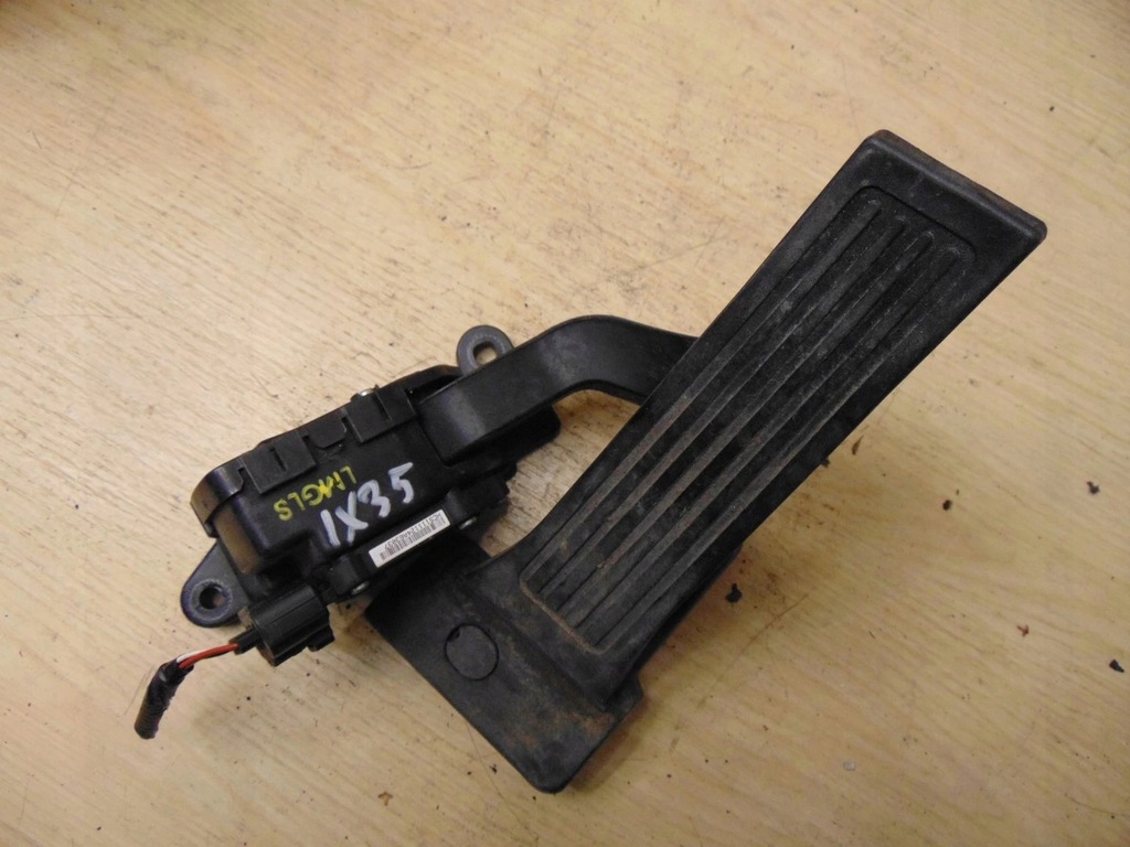 фото №1, Потенциометр педаль газа hyundai ix35 1.7 crdi 2012