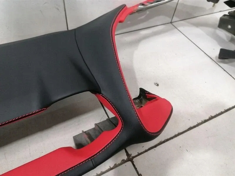 Панель приладів приладова ferrari 812 superfast f152m 88597900 rhd повітропровід права Київ