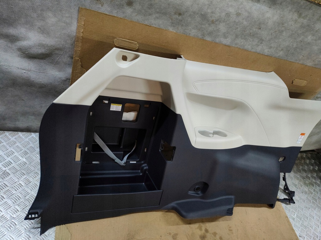 фото №7, Toyota sienna 2021 обшивка багажника обивка nowa