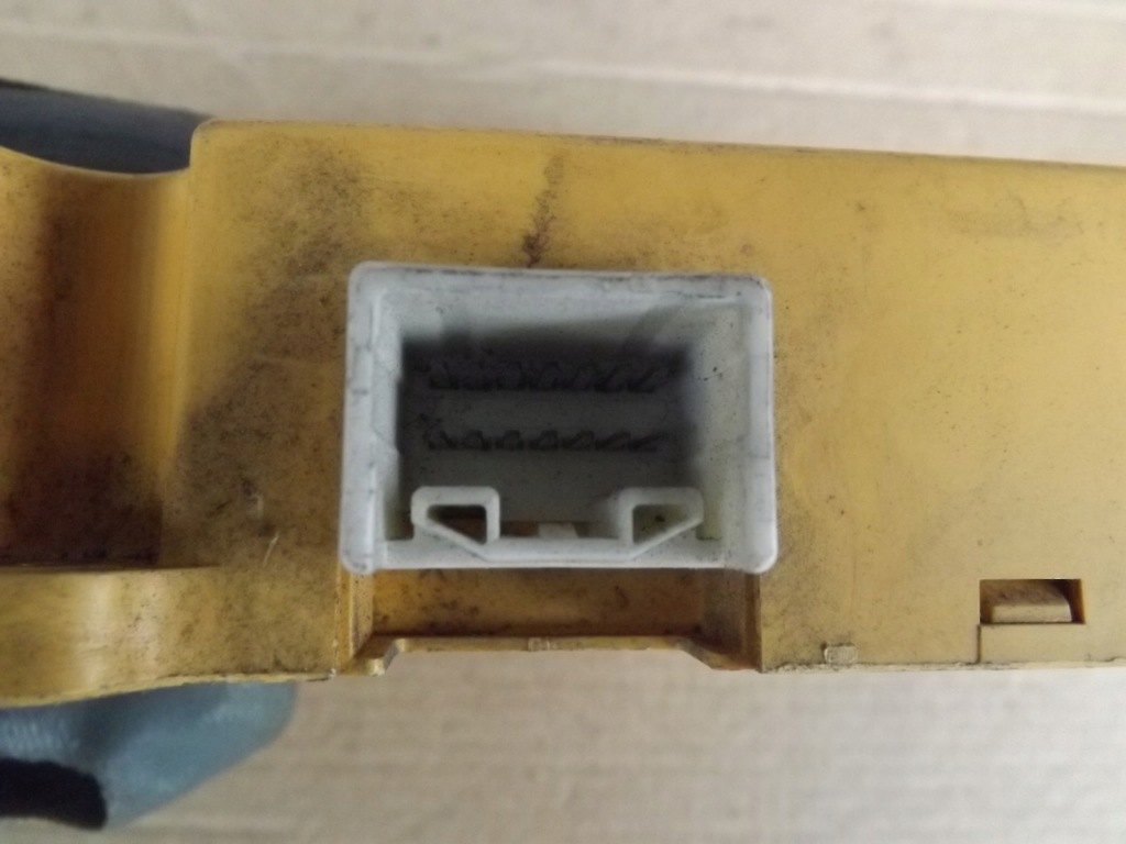 фото №8, Lexus is200 is-200 модуль блок управления mpx bsi 89221-53050