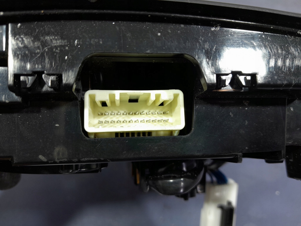 фото №9, Lexus ux 250h лампа потолочный 867e1-33011