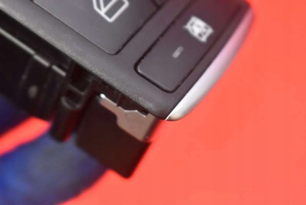 фото №12, Панель керування вікон eu 2049055402 tesla model s lift 16-21