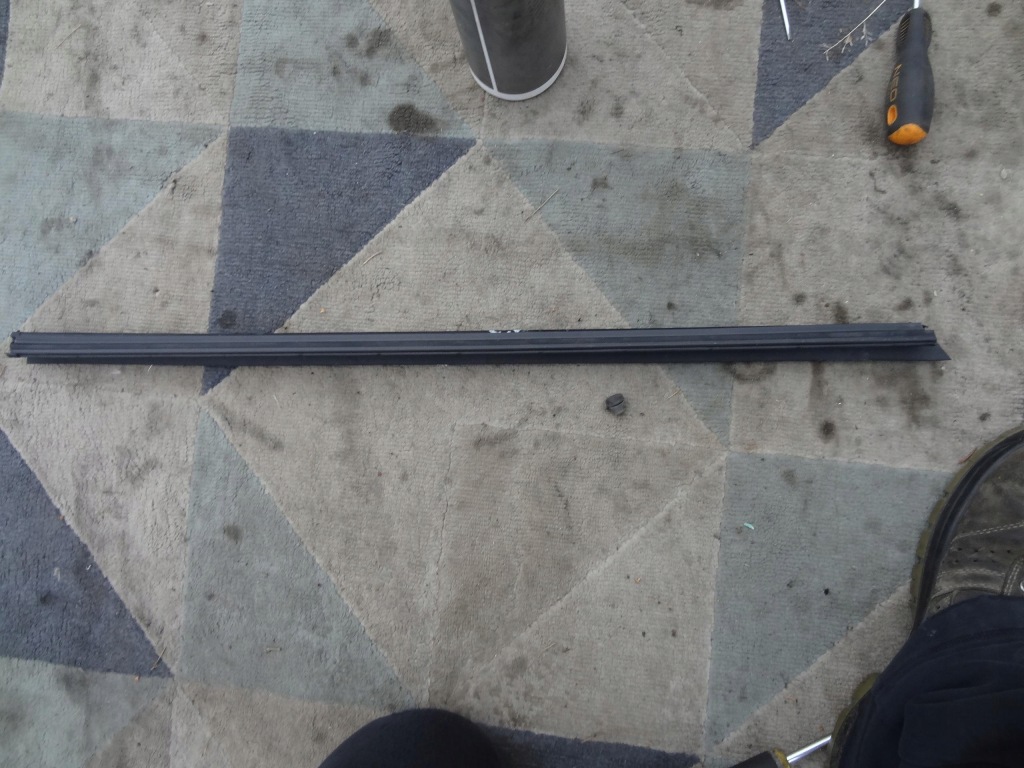 фото №1, Прокладка скло двері лівий перед peugeot 508 i