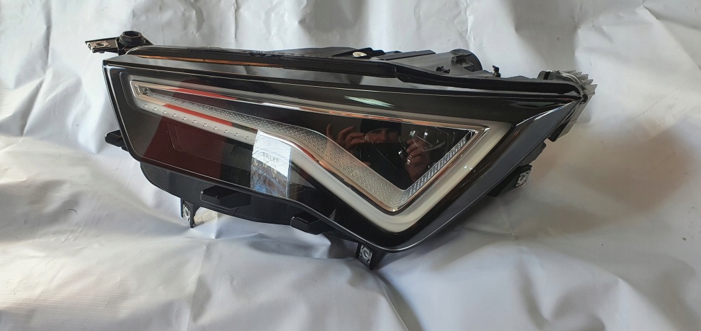 Купить Seat ateca 576 рестайлинг  full led фара левая передняя