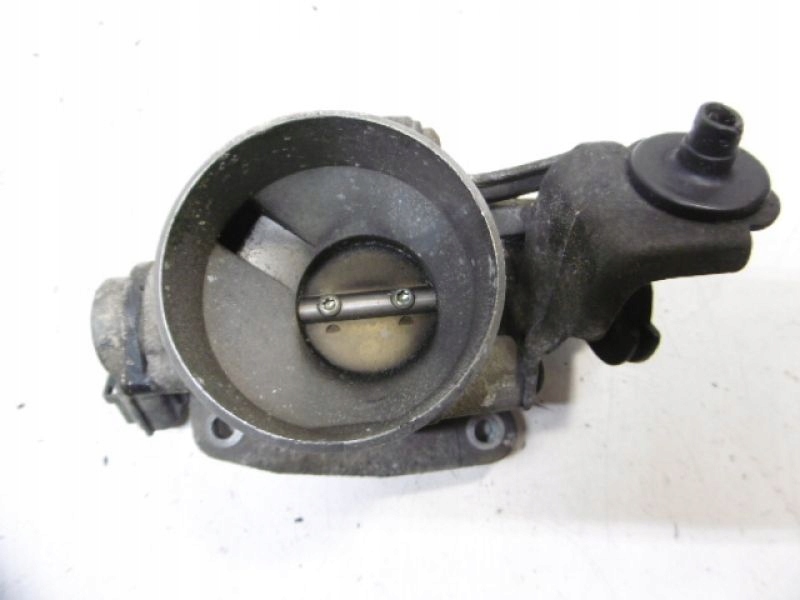 фото №10, Fiesta mk5 дросельна заслінка 1,3 3s5u-9e926-ba