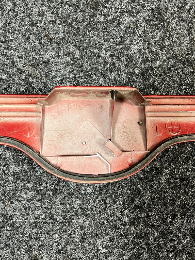 фото №11, Toyota corolla e12 молдинг накладка крышки багажника лак- 3n8