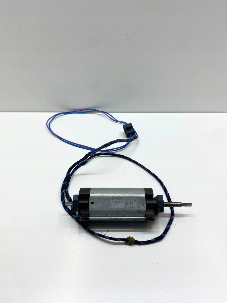 Купити Моторчик передній правого сидіння mercedes-benz sl r129 0130008049