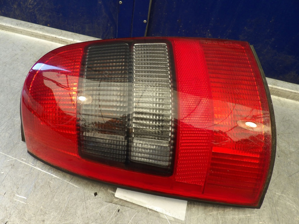 фото №1, Лампа tl opel vectra b 1,8b 09153153